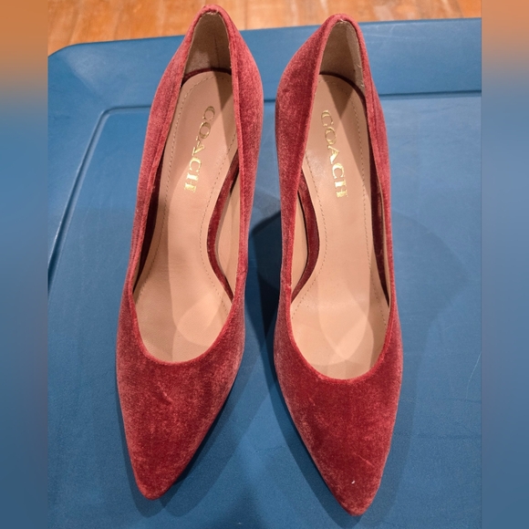 COACH VELVET HEELS - Picture 1 of 4